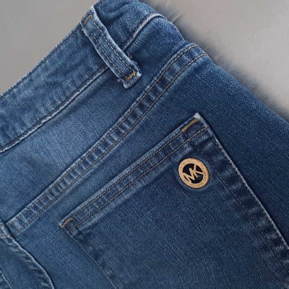 MICHAEL KORS Blue Ankle Cropped Jeans with Frayed Hem SZ 2 - Picture 1 of 6